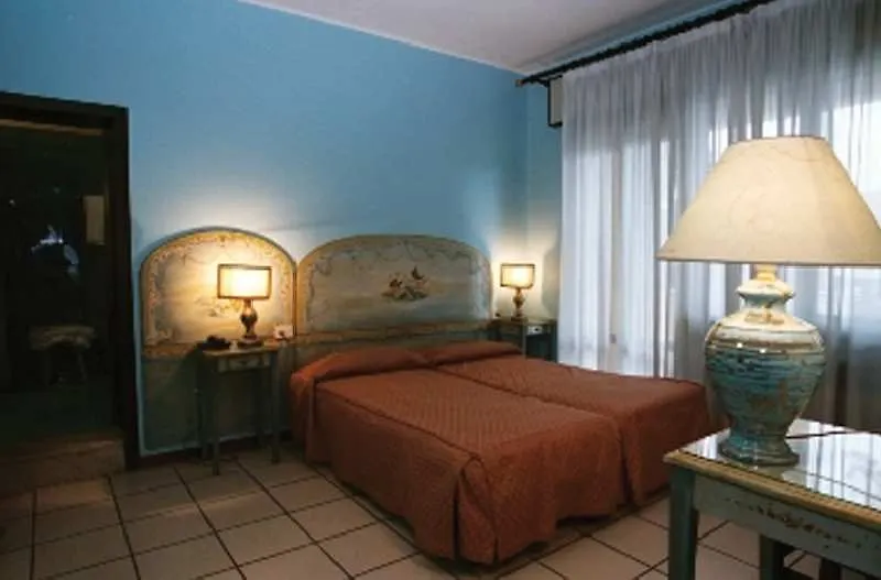 Piave Apartment Mestre 0*,